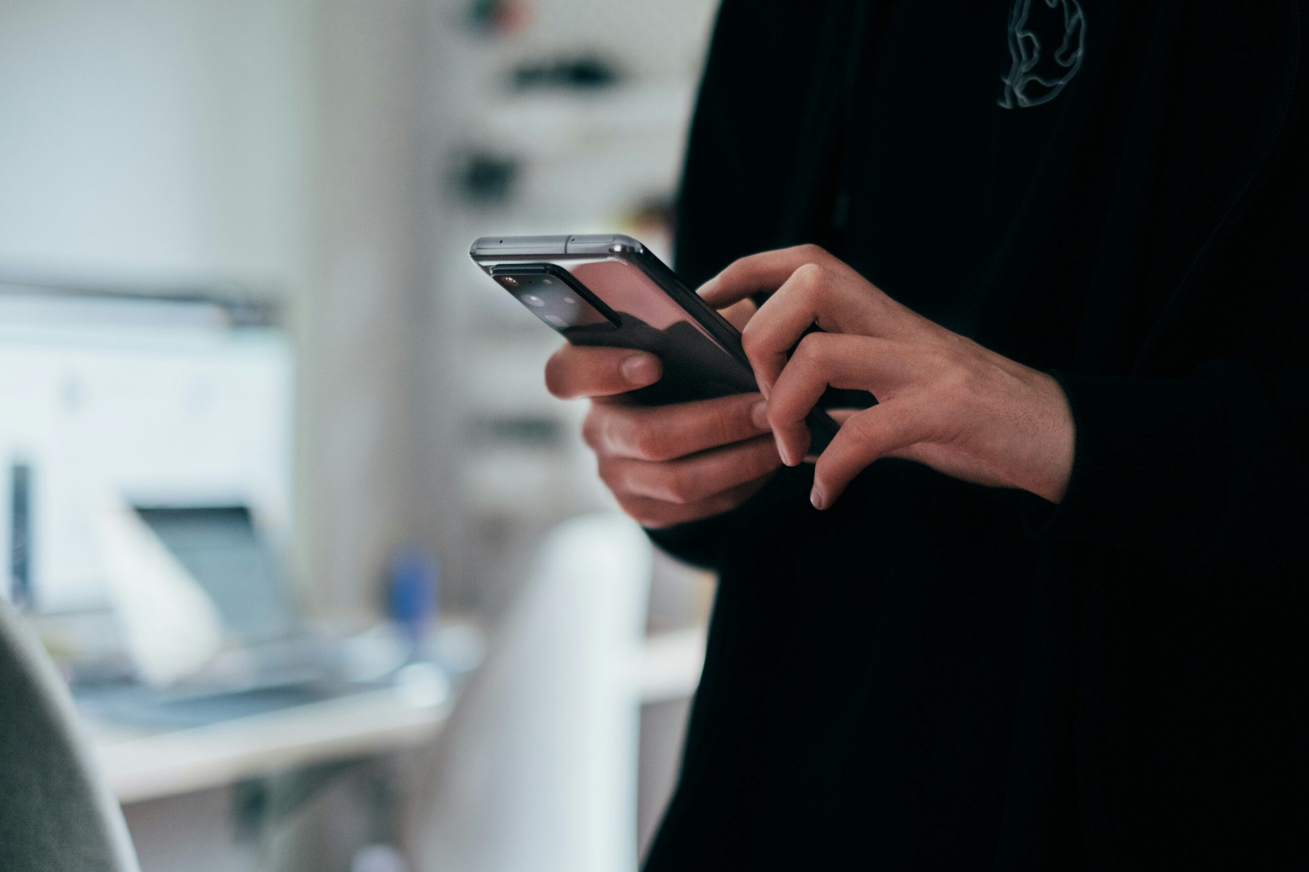 Latest mobile phones under 40,000
